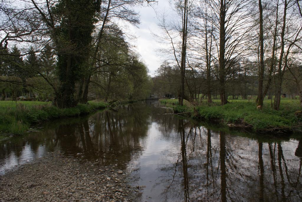 Le Gite De L Ourthe Ortheuville Exterior foto