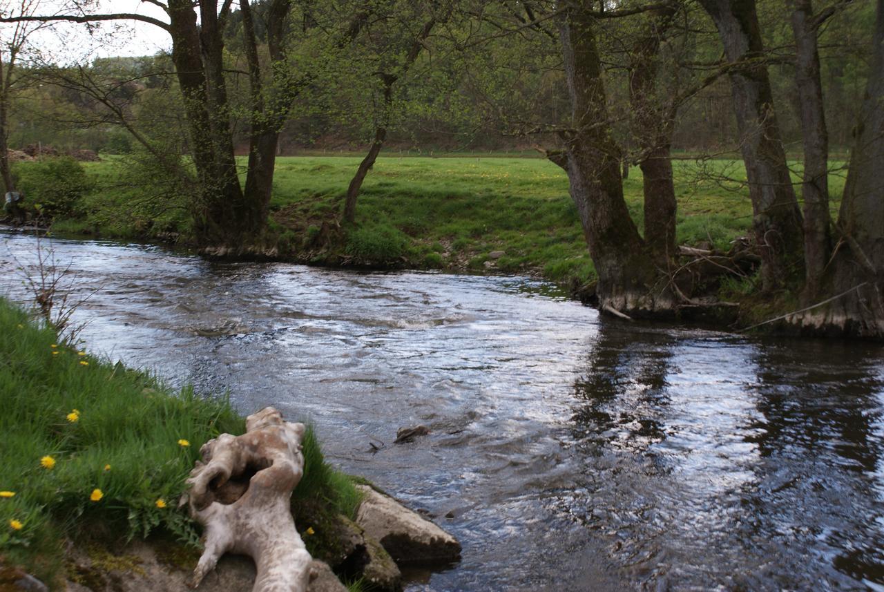 Le Gite De L Ourthe Ortheuville Exterior foto